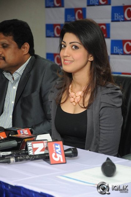 Pranitha-Launches-Big-C-Dussehra-Offers